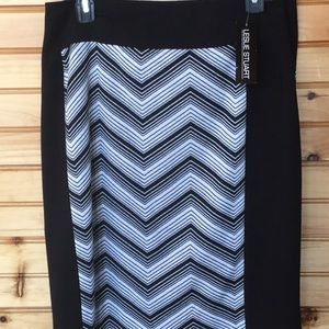 LESLIE STUART NWT skirt